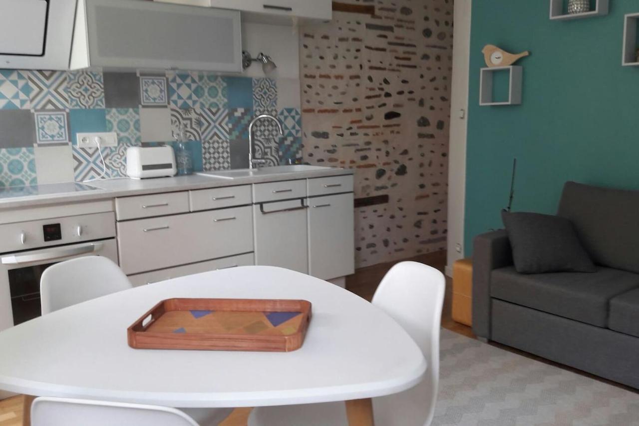 Un Appartement Lumineux Au Parc Beaumont 波城 外观 照片