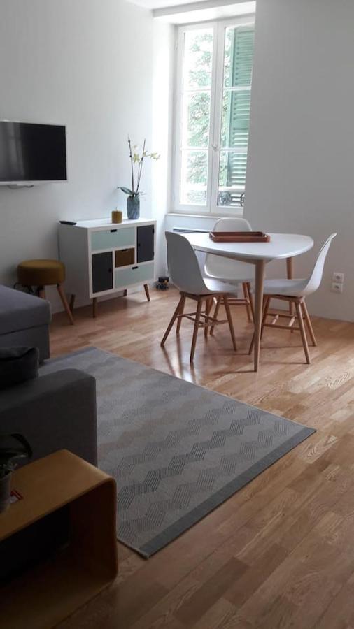 Un Appartement Lumineux Au Parc Beaumont 波城 外观 照片